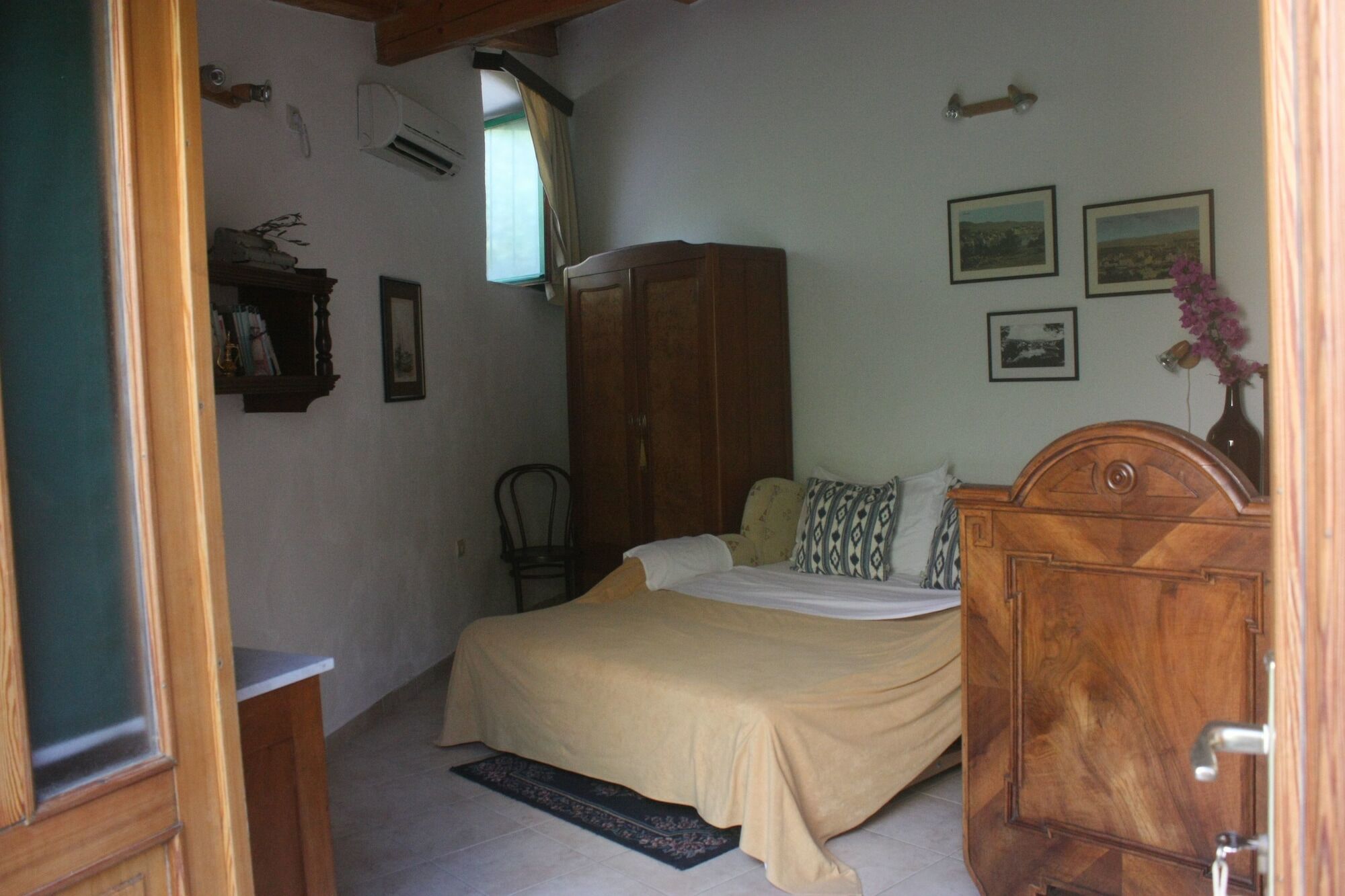Guest House Lucijo Врбоска Экстерьер фото